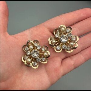 VTG Kramer Of NY Clip On Earrings Gold Tone Clear Rhinestone Faux Pearl